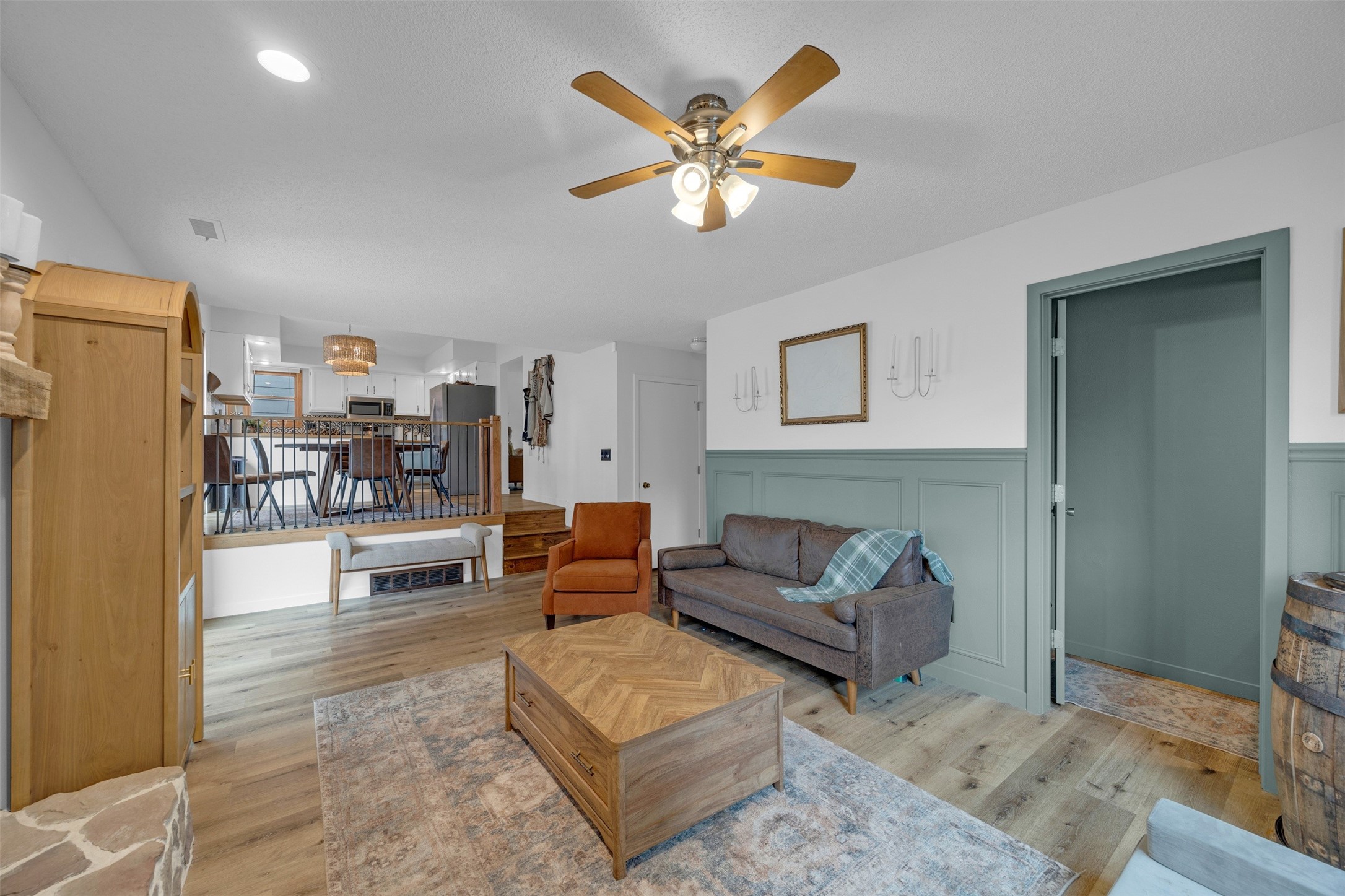 142 25th Court, West Des Moines, Iowa image 6