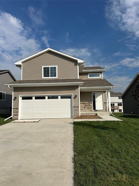 905 Knoll Drive Norwalk IA 50211