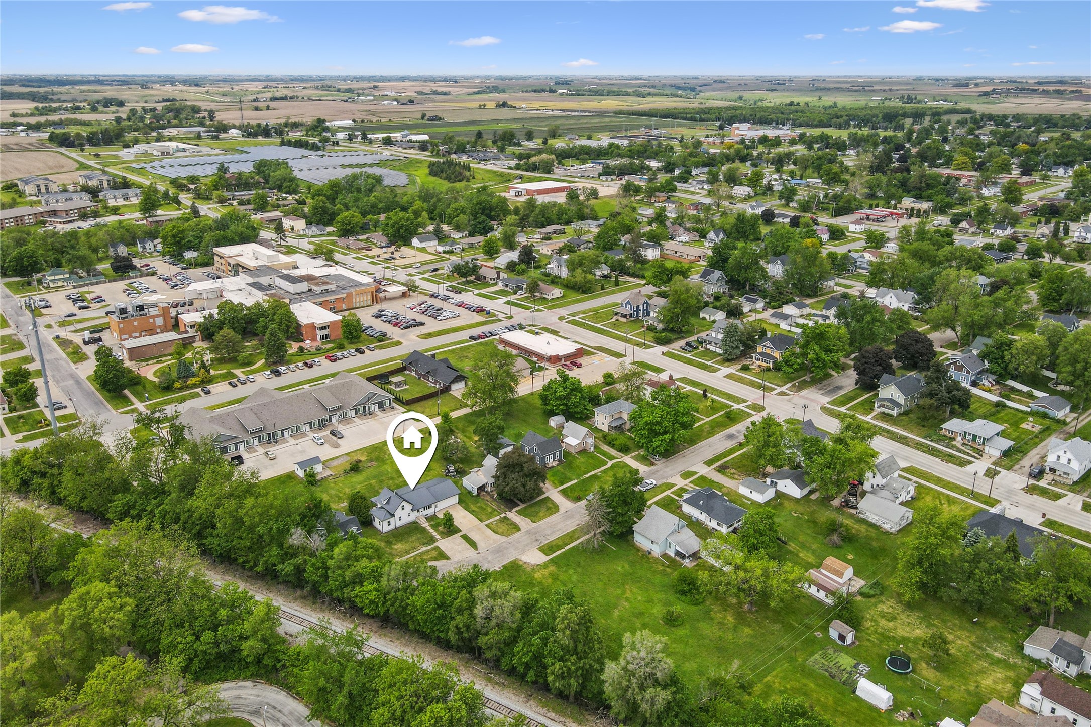 807 Center Street, Grinnell, Iowa image 6