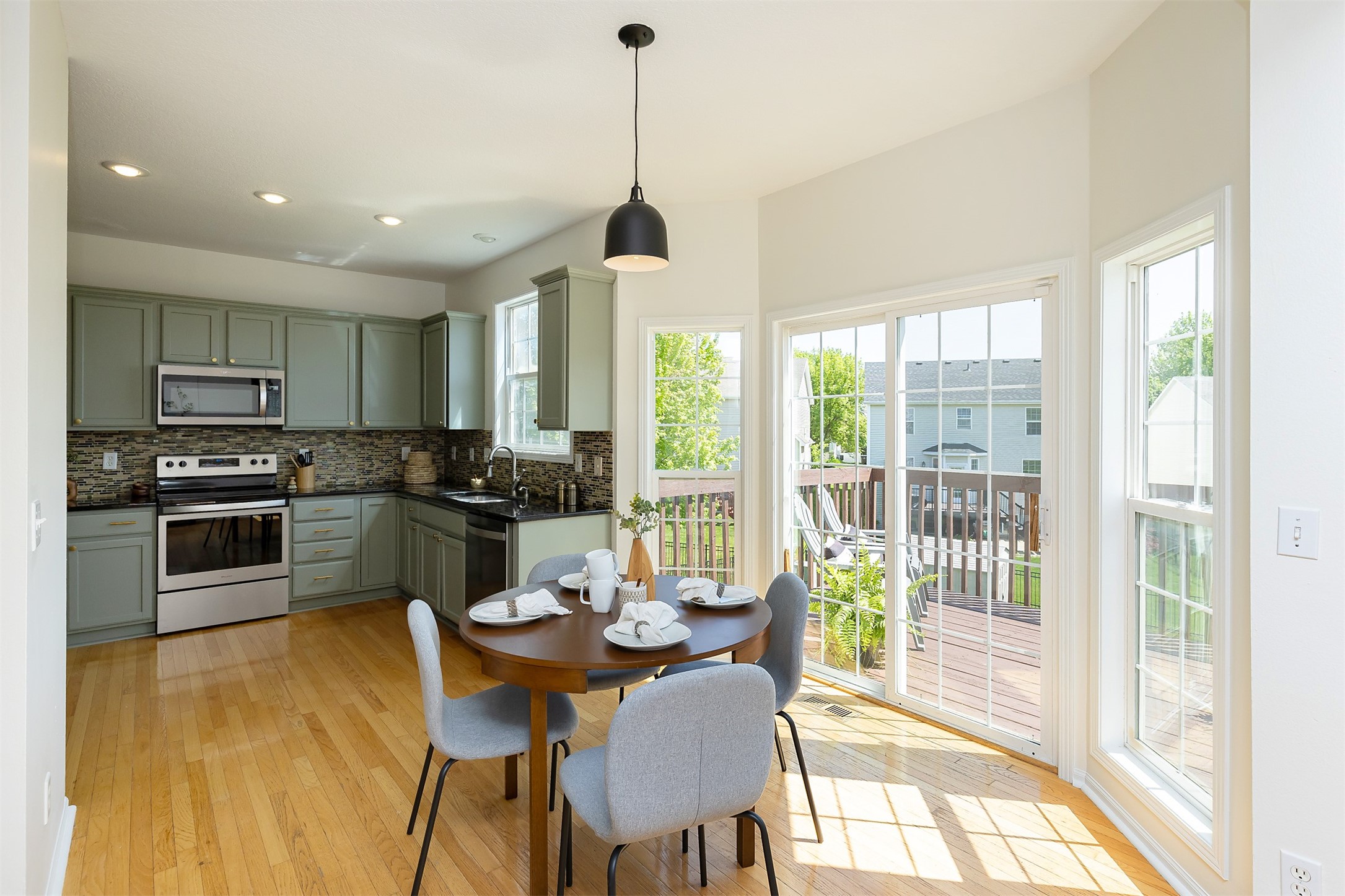 213 Bridgewood Drive, West Des Moines, Iowa image 13