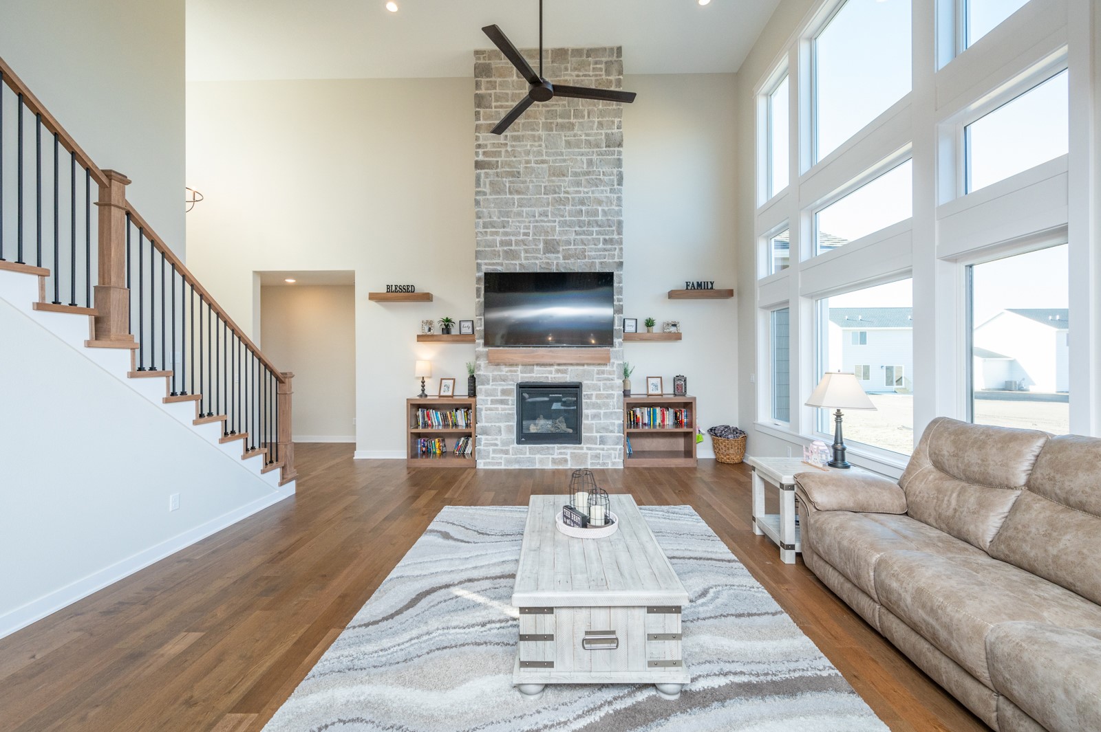 1108 Deer Ridge Drive, Bondurant, Iowa image 2