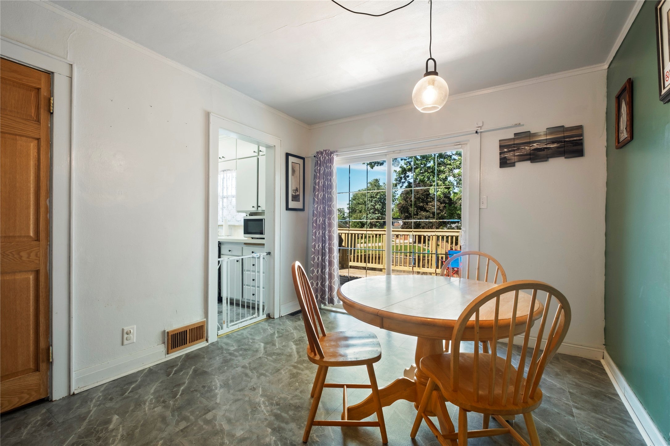 719 W 7th Street S