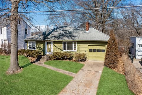 Homes For Sale - 167 W Alta Vista<br/> Ottumwa, IA 52501