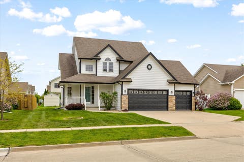 Homes For Sale - 655 Carefree Lane<br/> Waukee, IA 50263