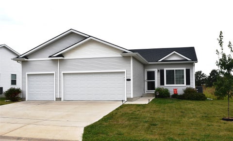 Homes For Sale - 675 S 8th Street<br/> Warren County, Carlisle, IA 50047