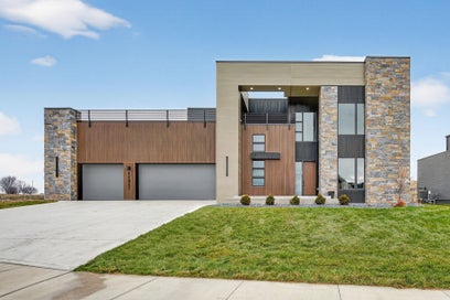 11957 Meadow Springs Drive Johnston IA 50131