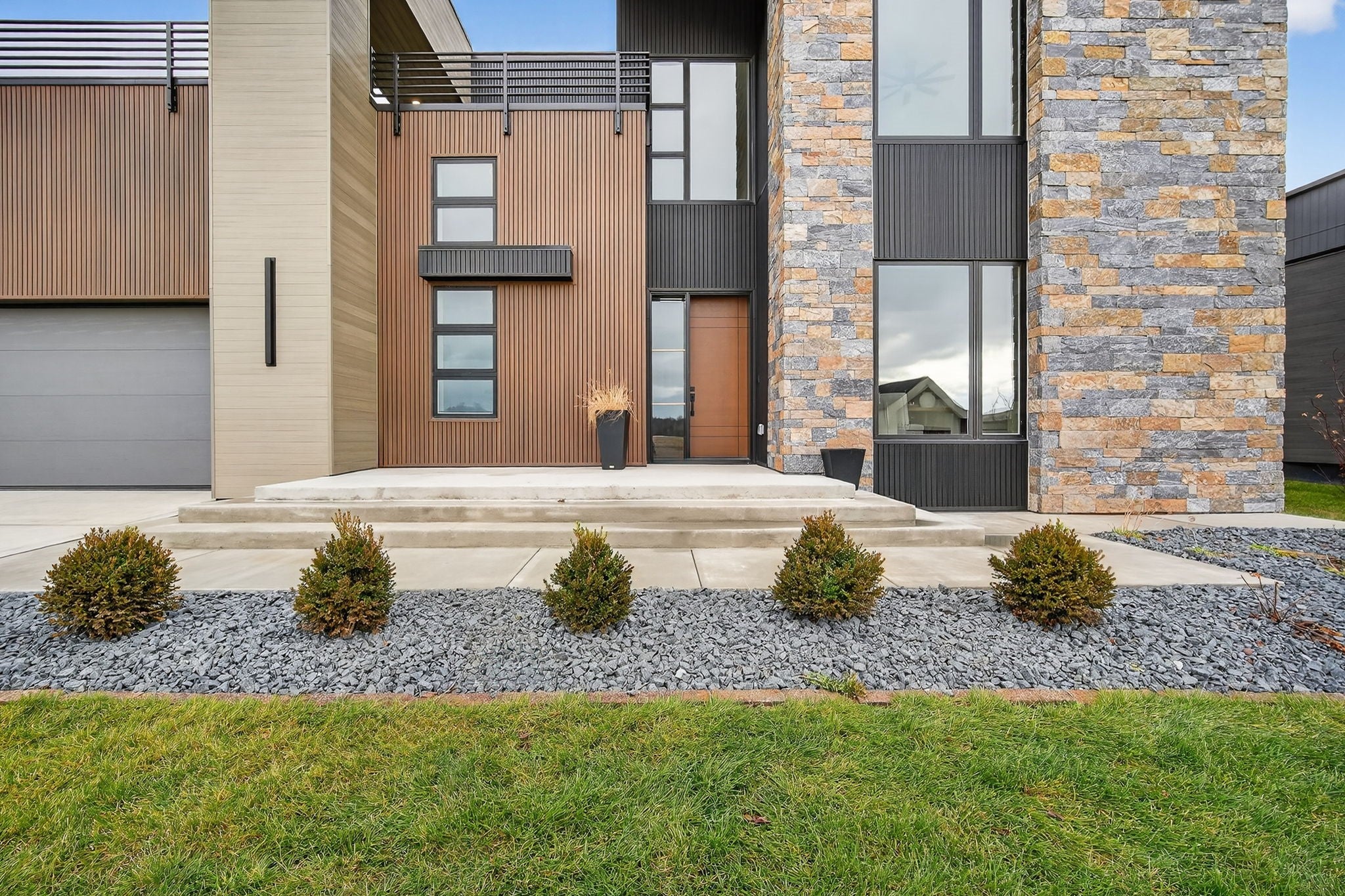 11957 Meadow Springs Drive - Photo 2