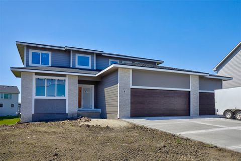 50 NW Ashley Court Waukee IA 50263