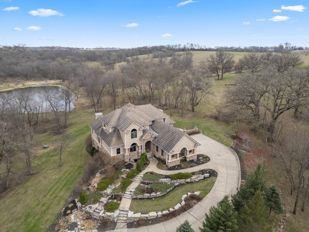 2974 133rd Court, Van Meter, Iowa image 2