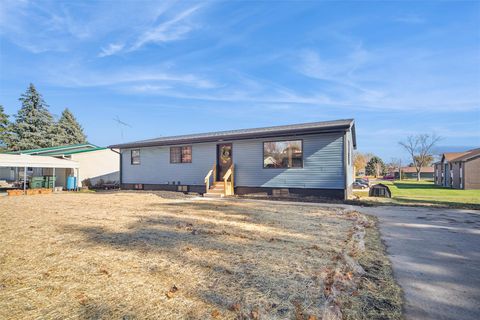 Homes For Sale - 213 Davenport Avenue<br/> Baxter, IA 50028