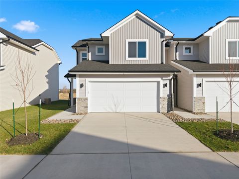 Condo For Sale - 6921 Poppy Court<br/> Johnston, IA 50131