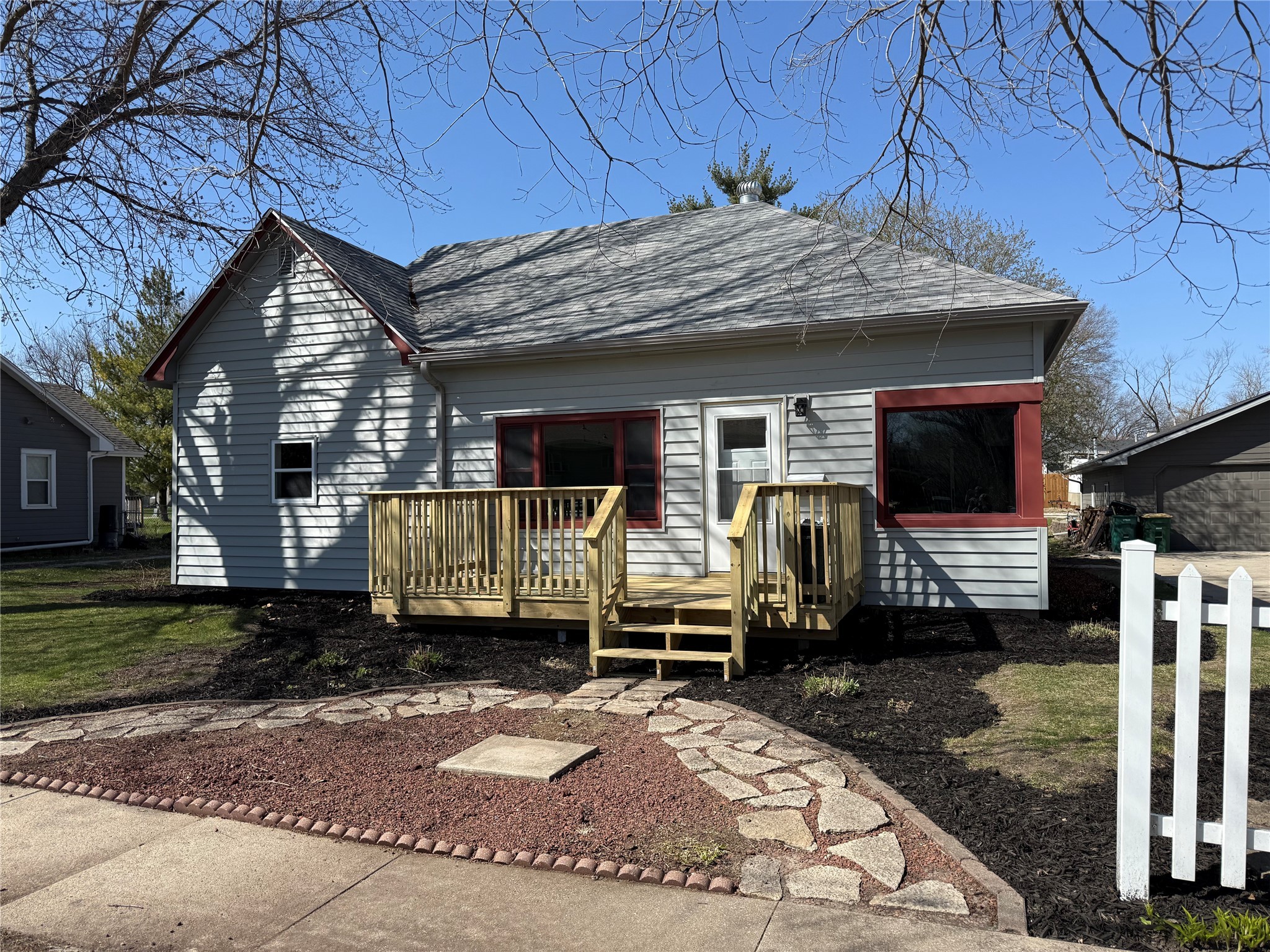 715 W North Street, Winterset, Iowa image 1