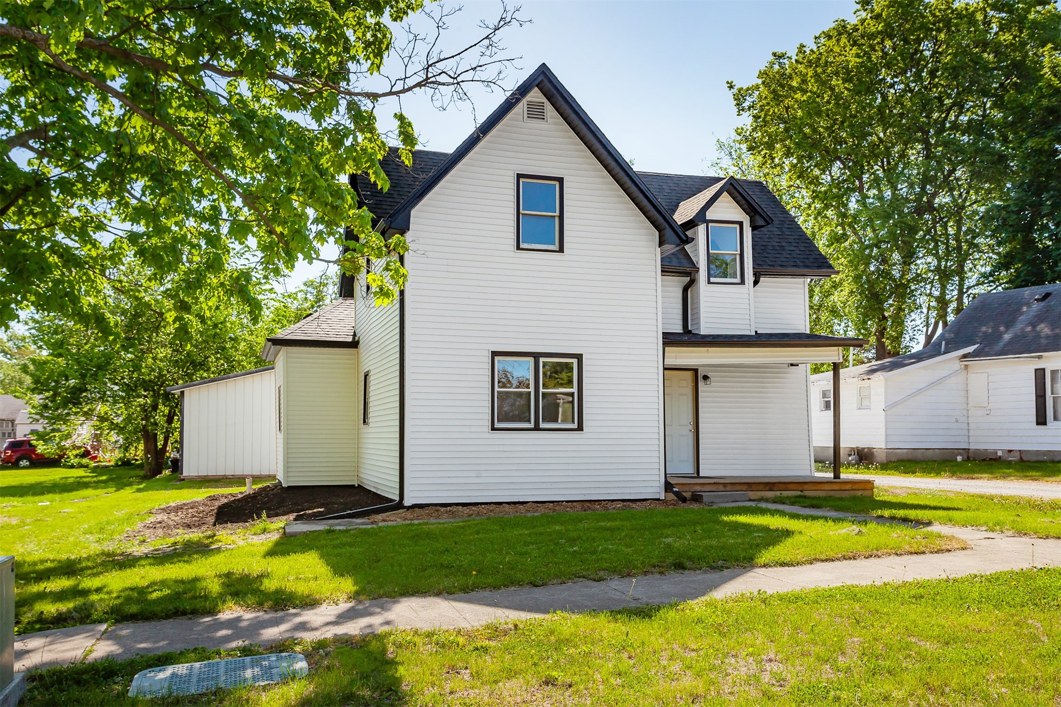604 N Howard Street, Indianola, Iowa image 1