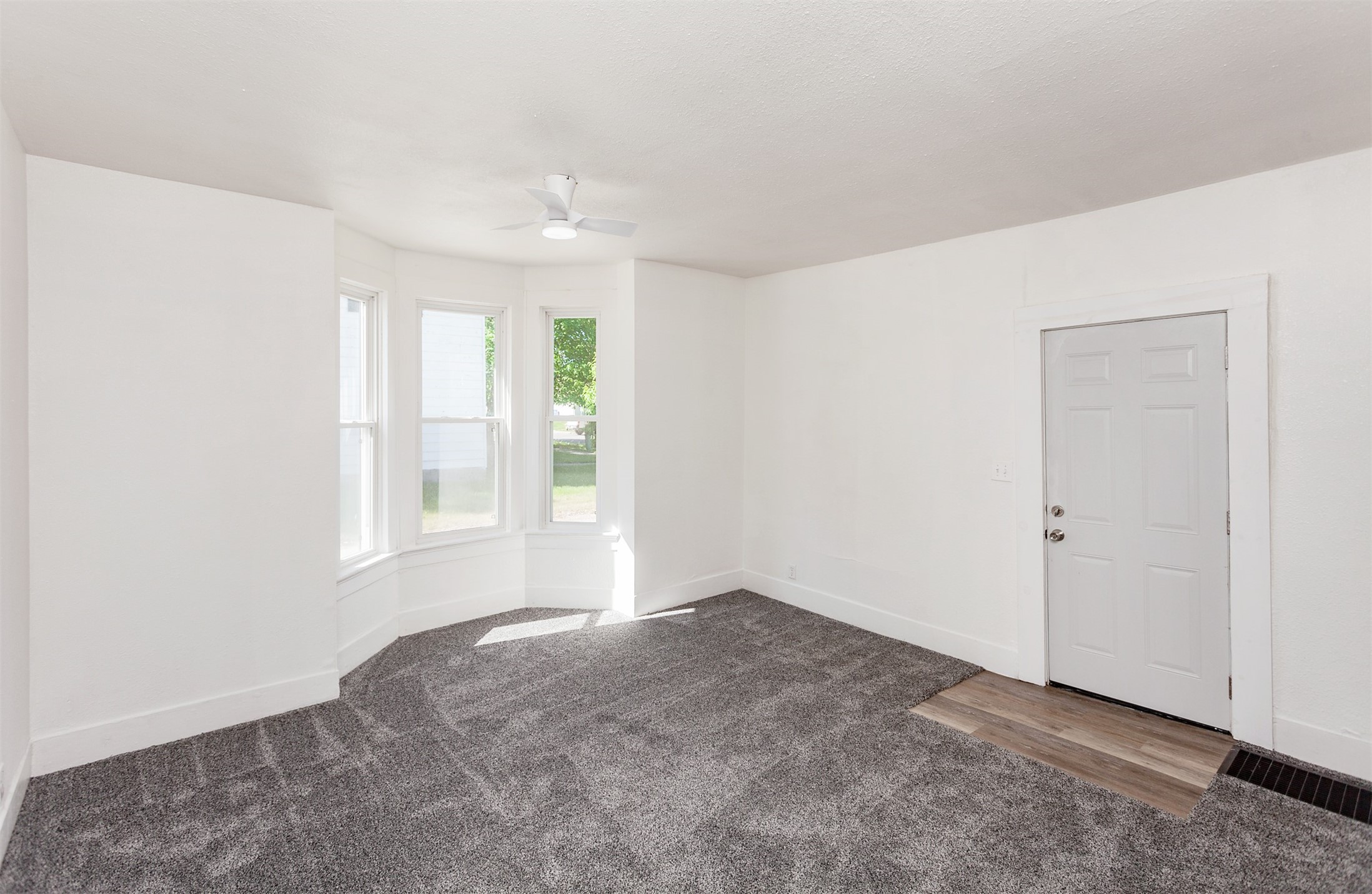 604 N Howard Street, Indianola, Iowa image 2