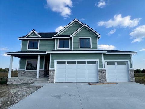 240 NW Copperleaf Court Waukee IA 50263