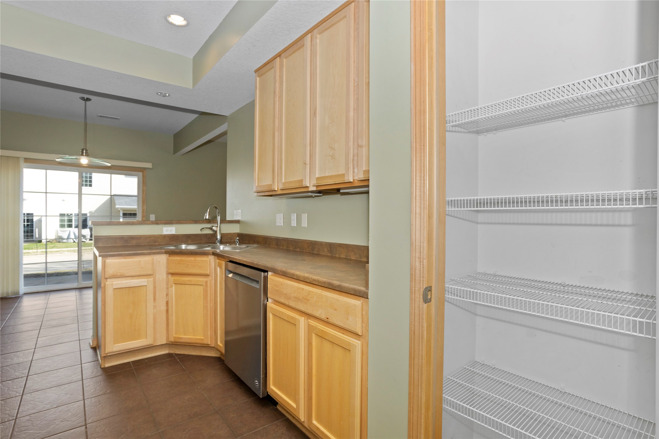 2738 NW 155th Court, Clive, Iowa image 17
