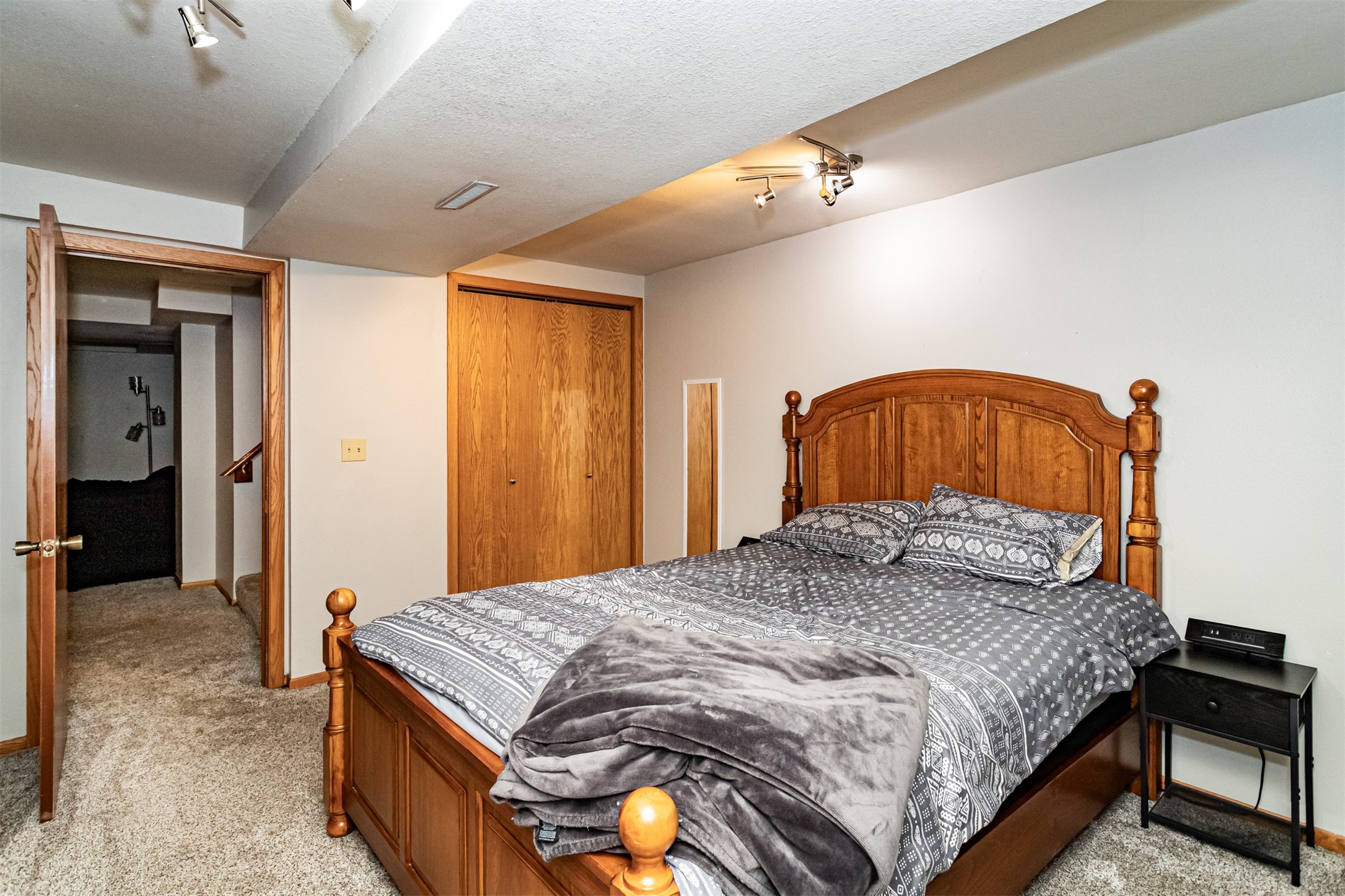 319 J Avenue, Nevada, Iowa image 18