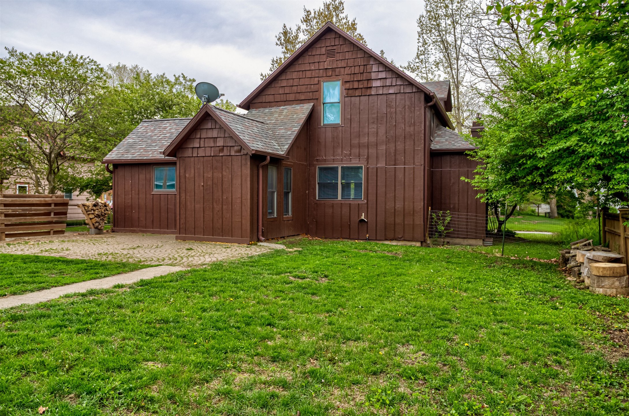 319 J Avenue, Nevada, Iowa image 4