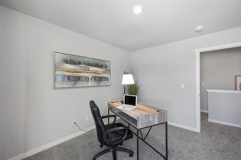 Condominium in Waukee IA 308 Ember Drive 16.jpg