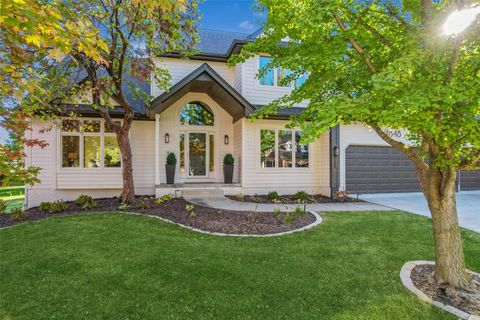 4848 Oakwood Lane West Des Moines IA 50265