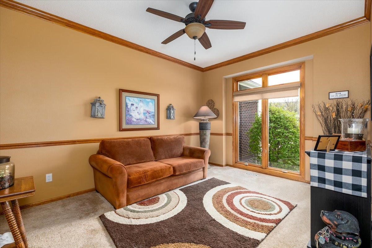 5633 Rittgers Court, Johnston, Iowa image 3
