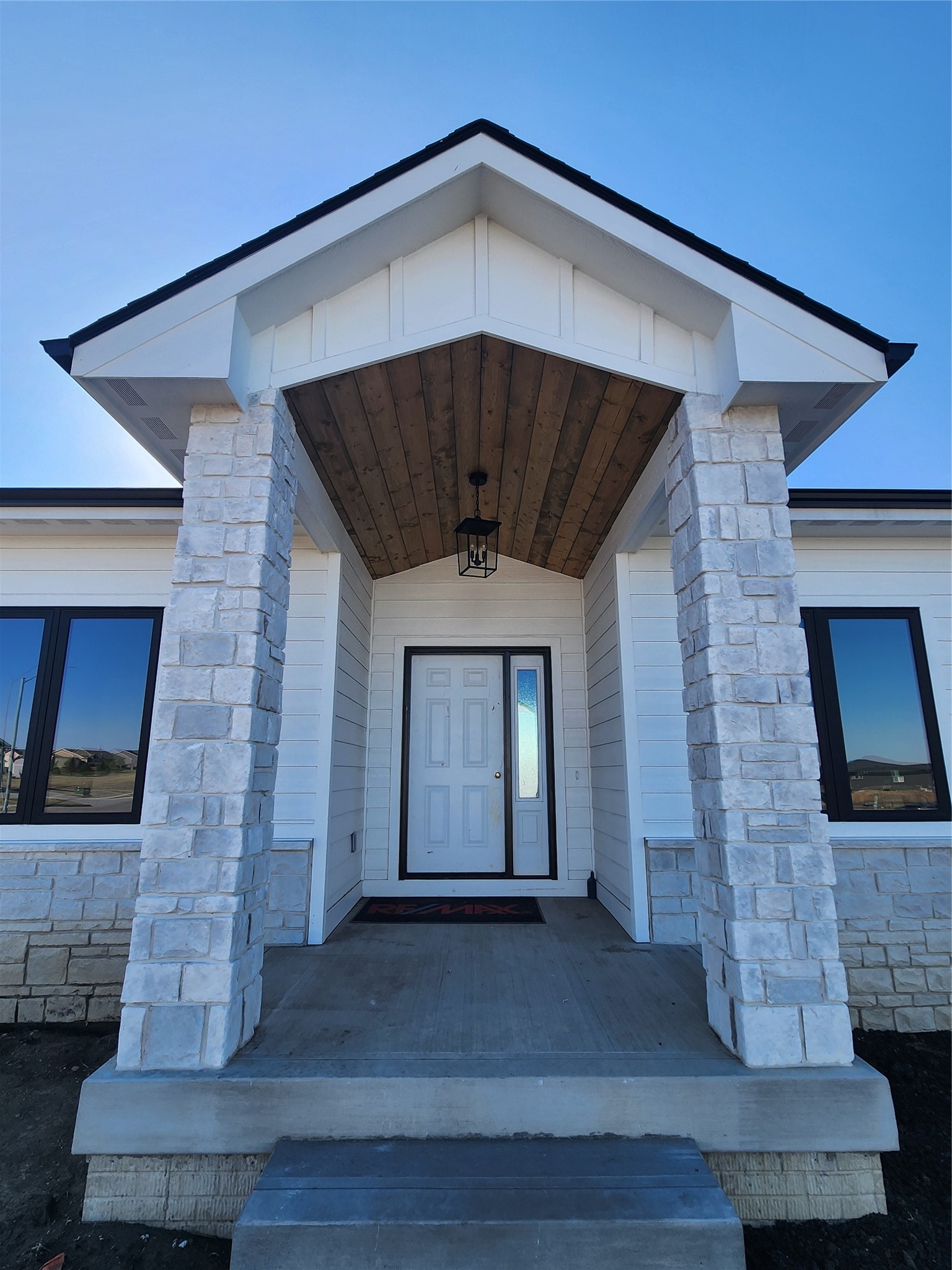 1113 Willow Drive
