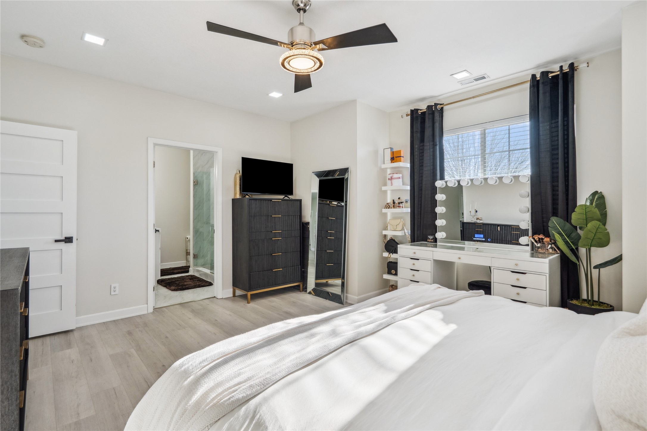 1309 SE University Avenue #210, Waukee, Iowa image 17
