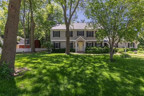 1311 W 2nd Street Pella IA 50219