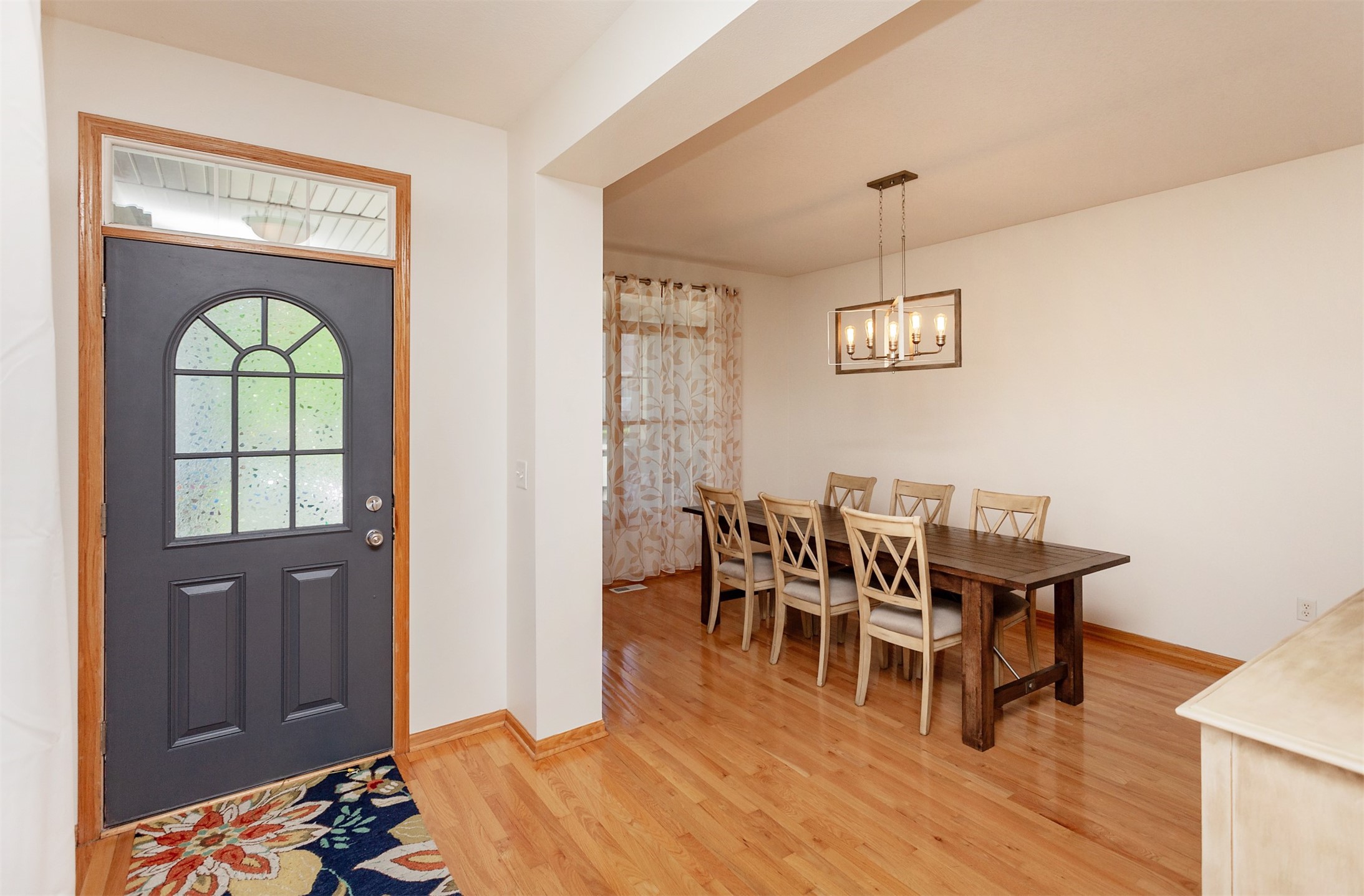 805 NE Rosewood Lane, Ankeny, Iowa image 3