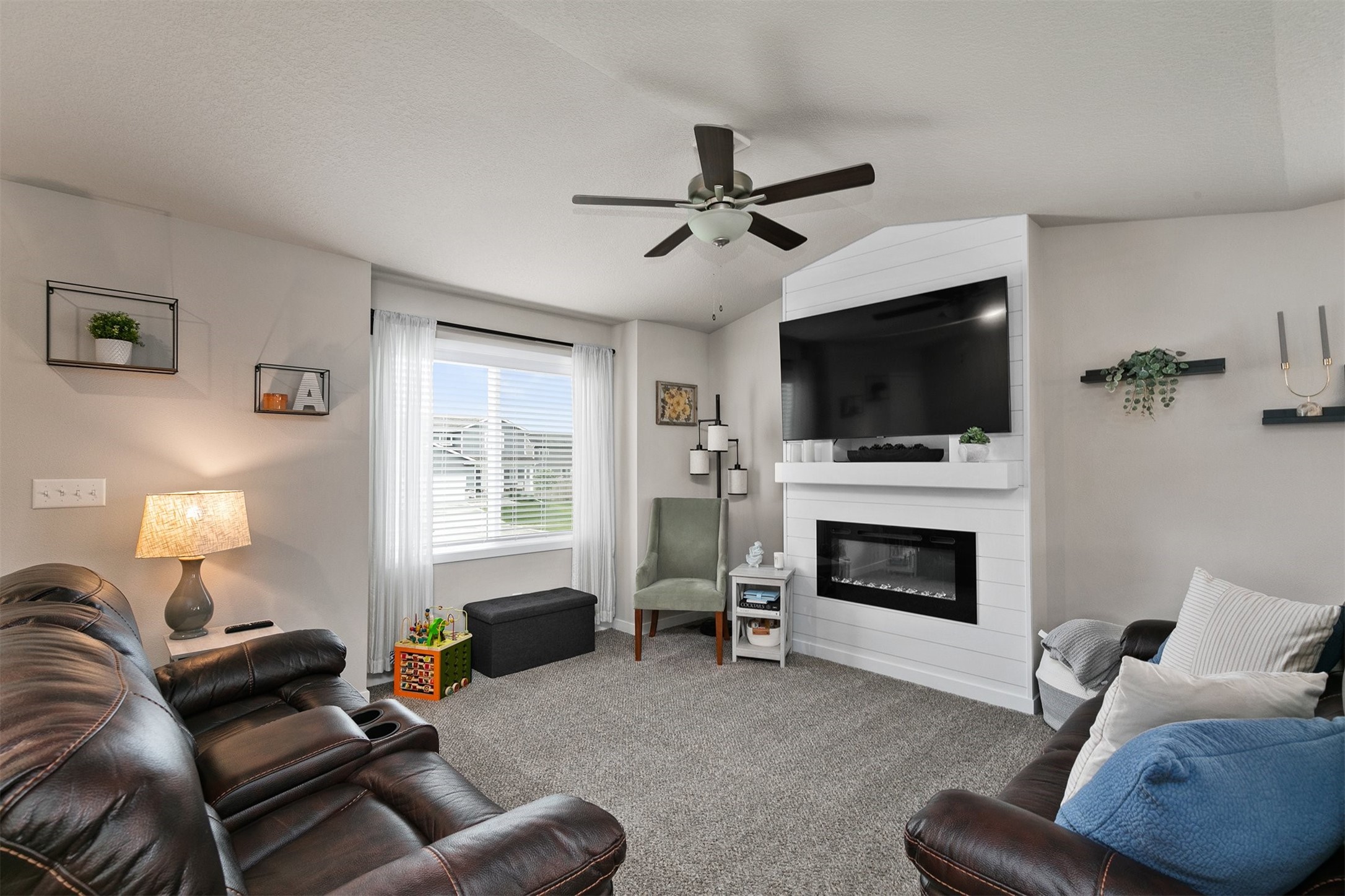 716 Orchard View Drive, Norwalk, Iowa image 6