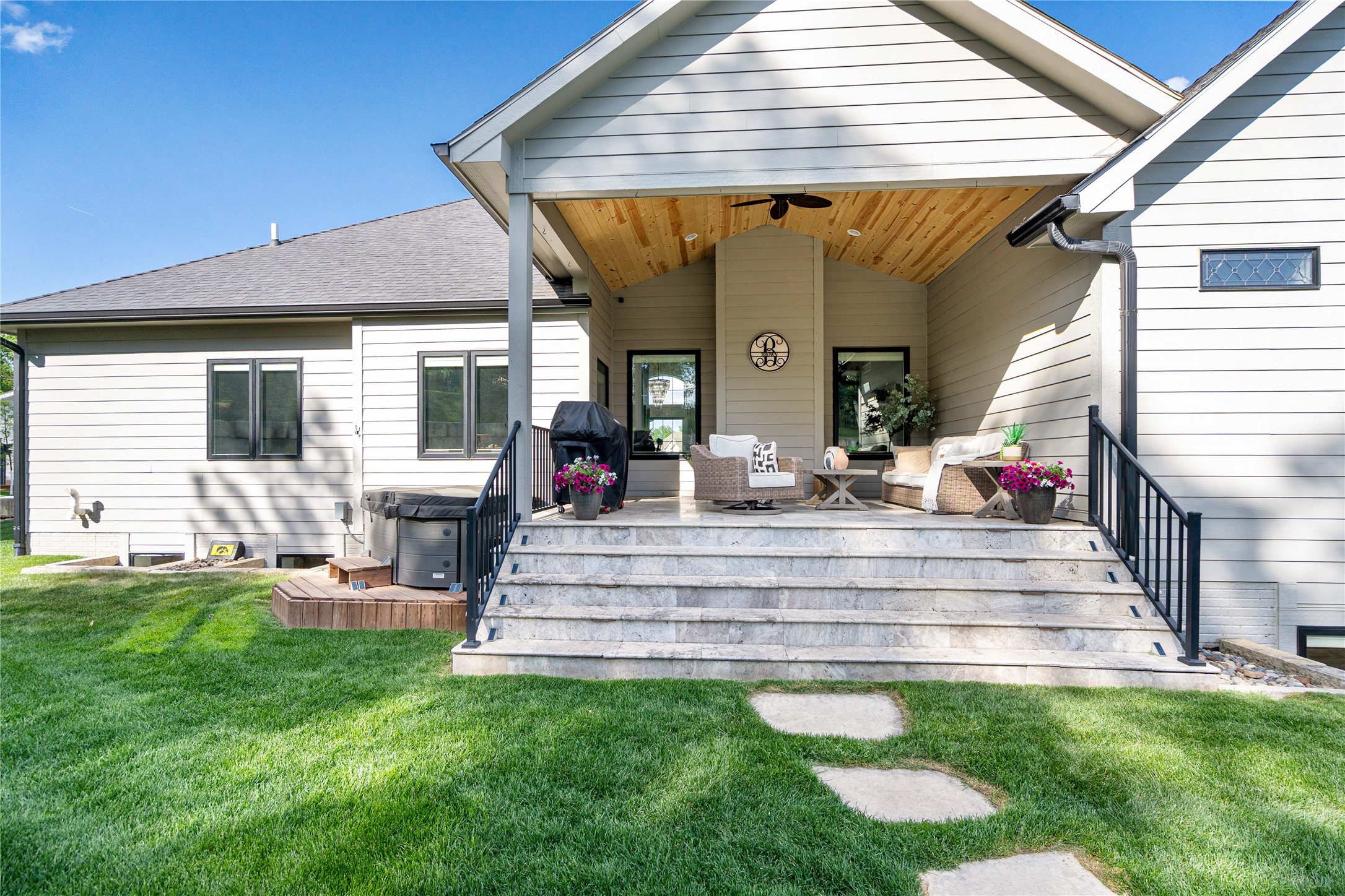 6296 Sudbury Court, Johnston, Iowa image 34