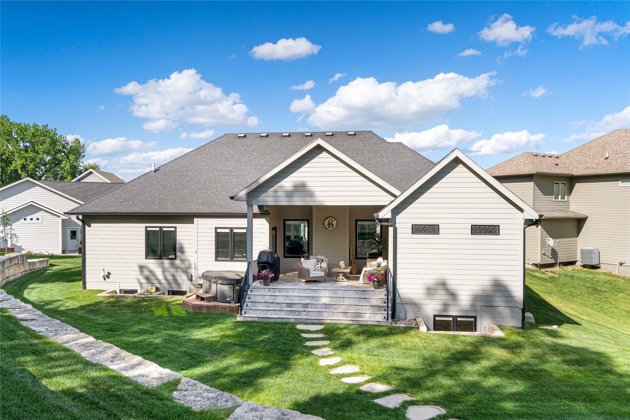 6296 Sudbury Court, Johnston, Iowa image 32