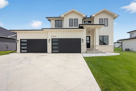 3943 NW 181ST Street Clive IA 50325