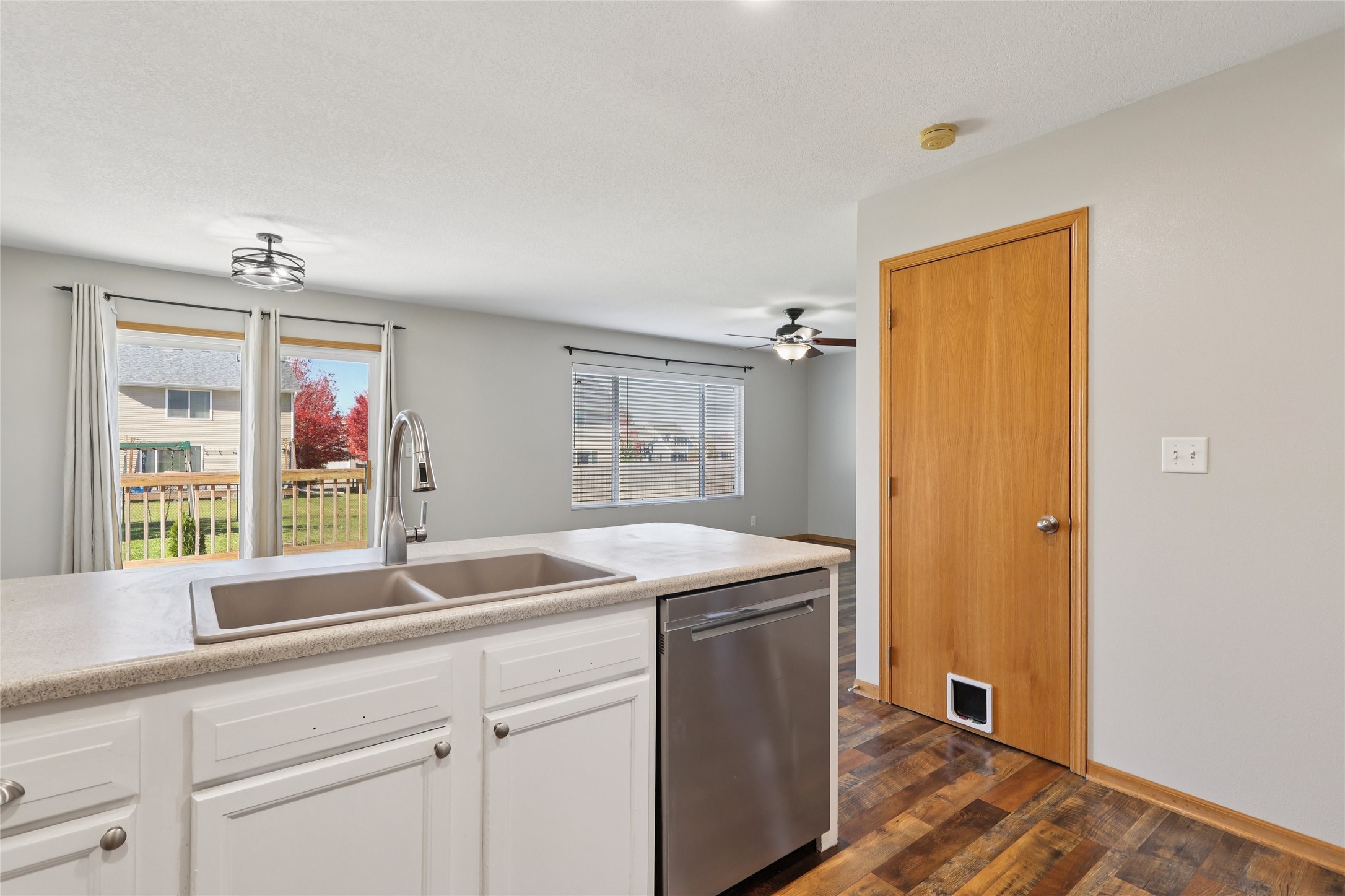 500 SE Cardinal Lane