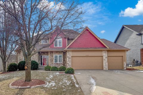 12608 Prairie Drive Urbandale IA 50323