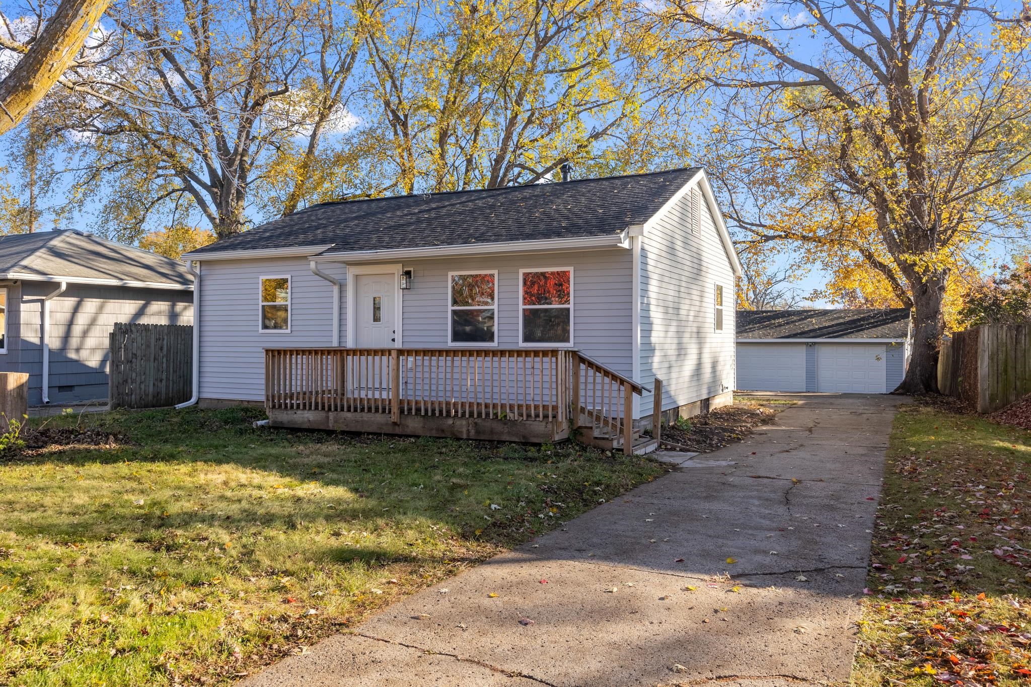 4143 68th Street, Urbandale, Iowa image 2