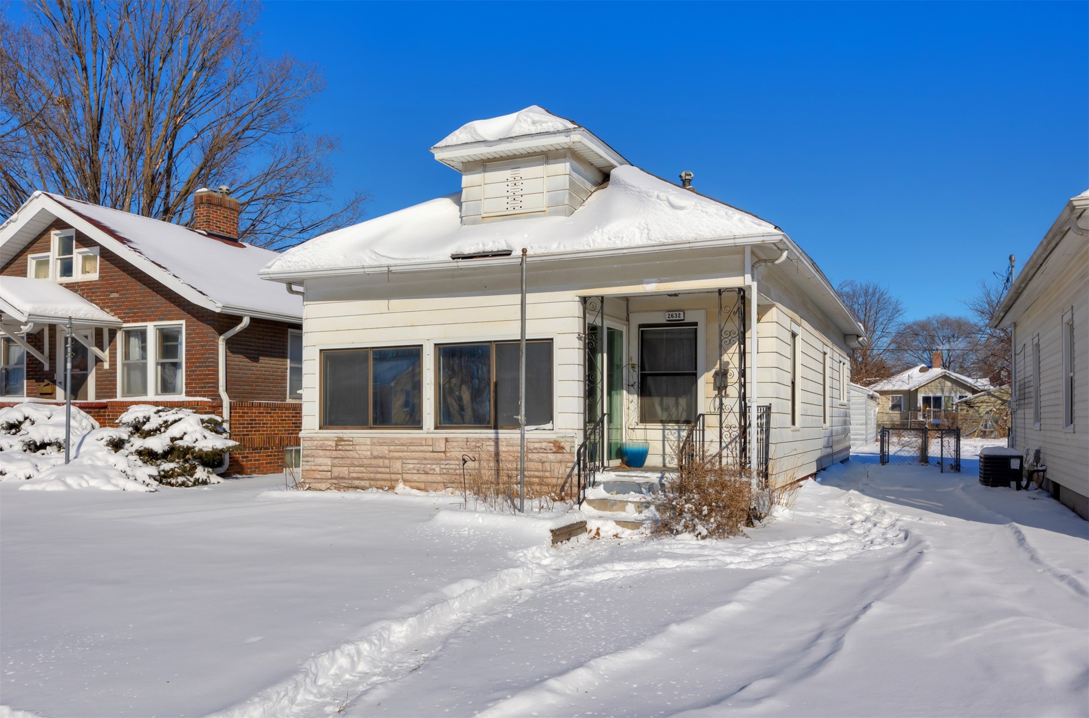 2632 E Walnut Street, Des Moines, Iowa image 1