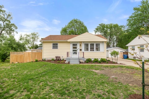 Homes For Sale - 2015 50th Place<br/> Des Moines, IA 50310