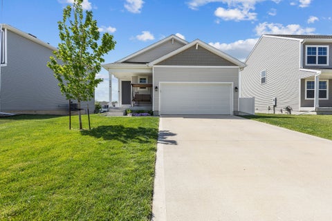 Homes For Sale - 2379 SE Fox Valley Drive<br/> Warren County, West Des Moines, IA 50265