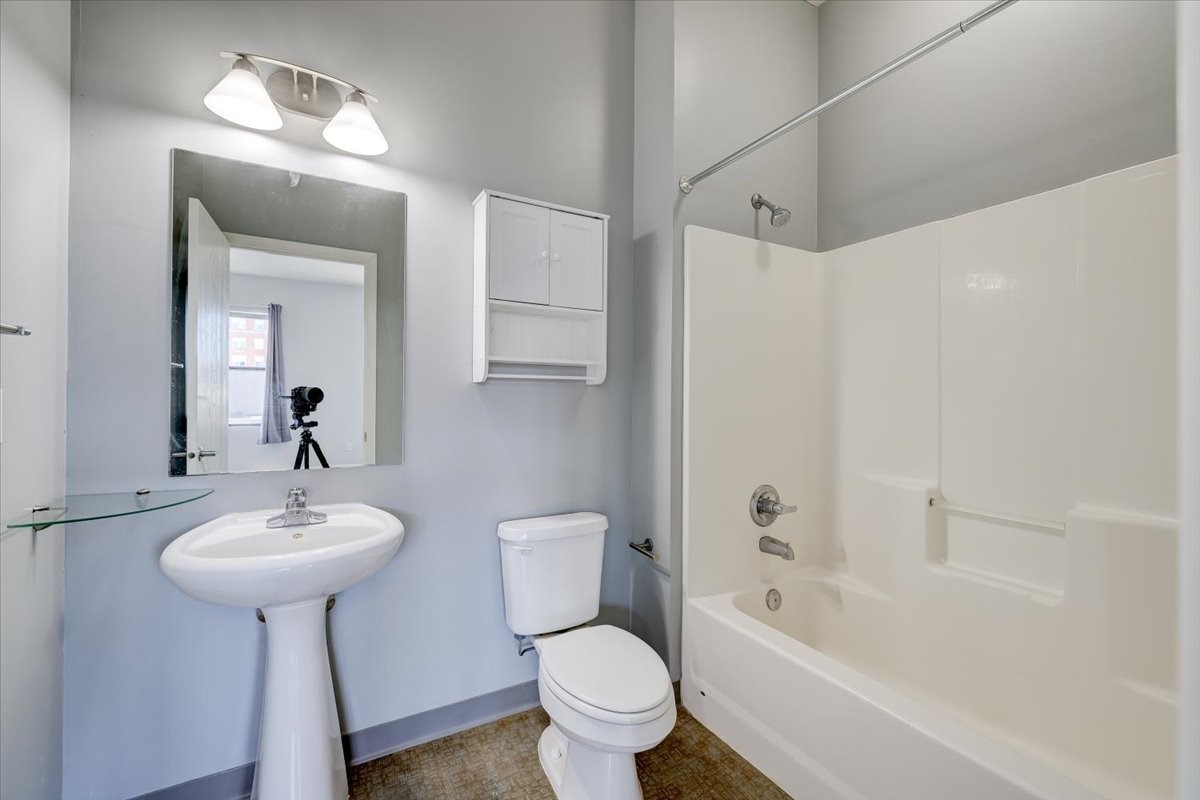 400 E Locust Street #211, Des Moines, Iowa image 12