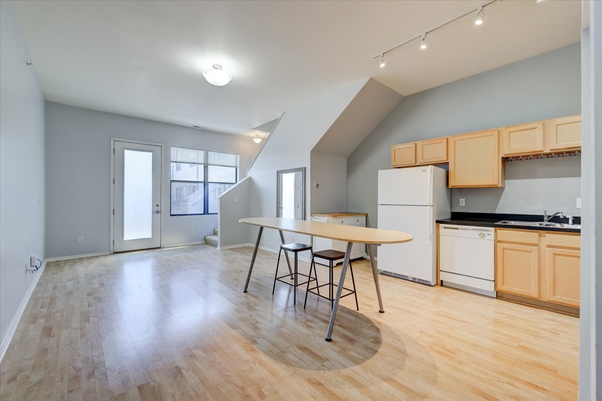400 E Locust Street #211, Des Moines, Iowa image 1