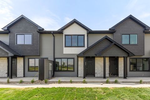 Condo For Sale - 597 Hart Lane<br/> Ankeny, IA 50021