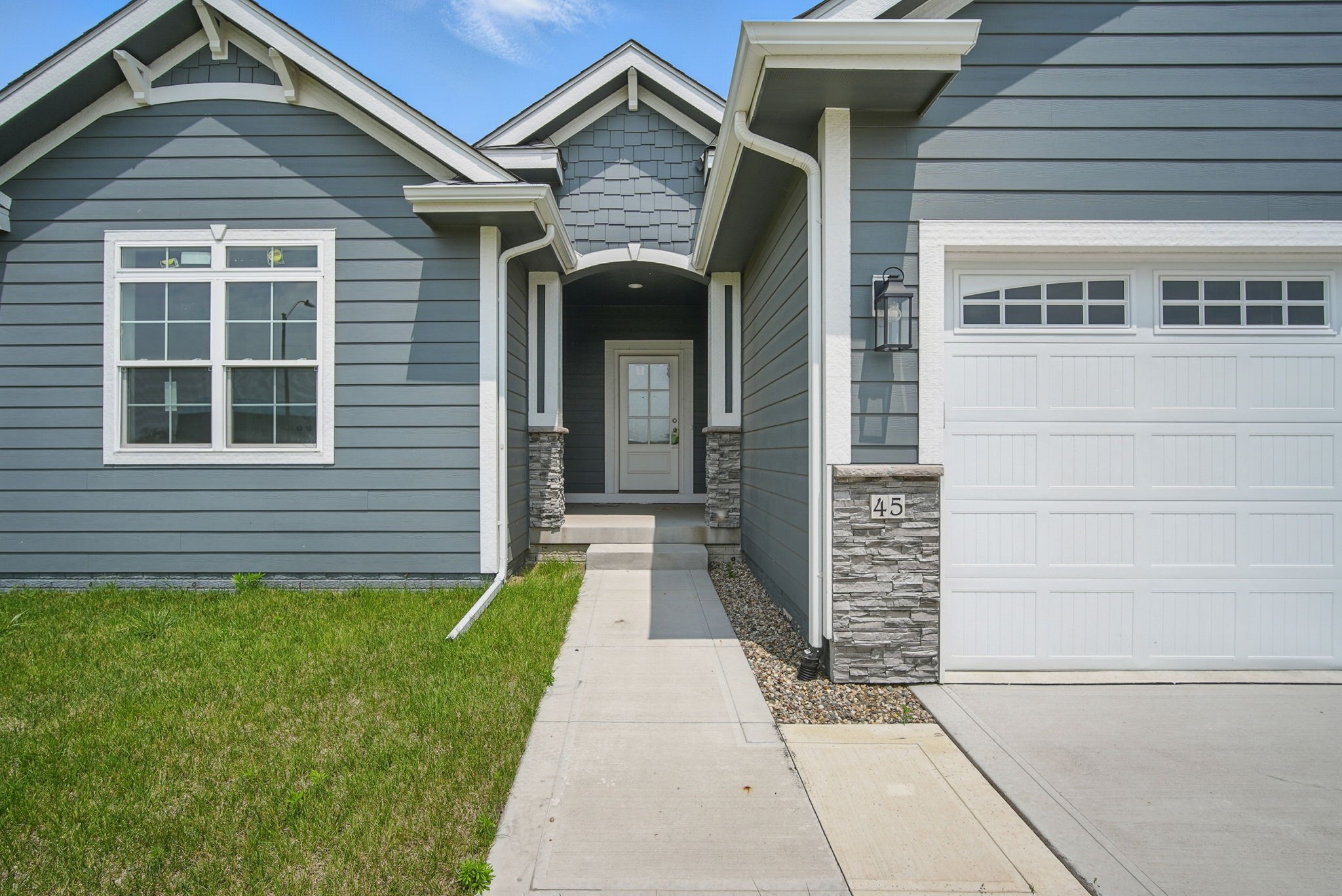 45 NW Alderleaf Drive