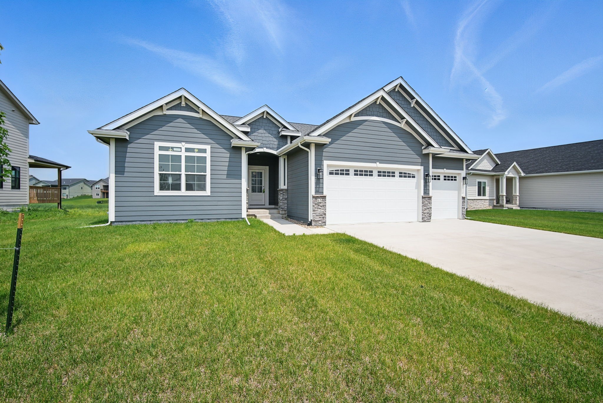 45 NW Alderleaf Drive