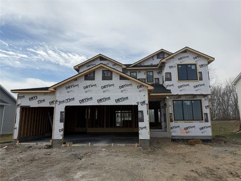 Homes For Sale - 550 NW Georgetown Drive<br/> Waukee, IA 50263