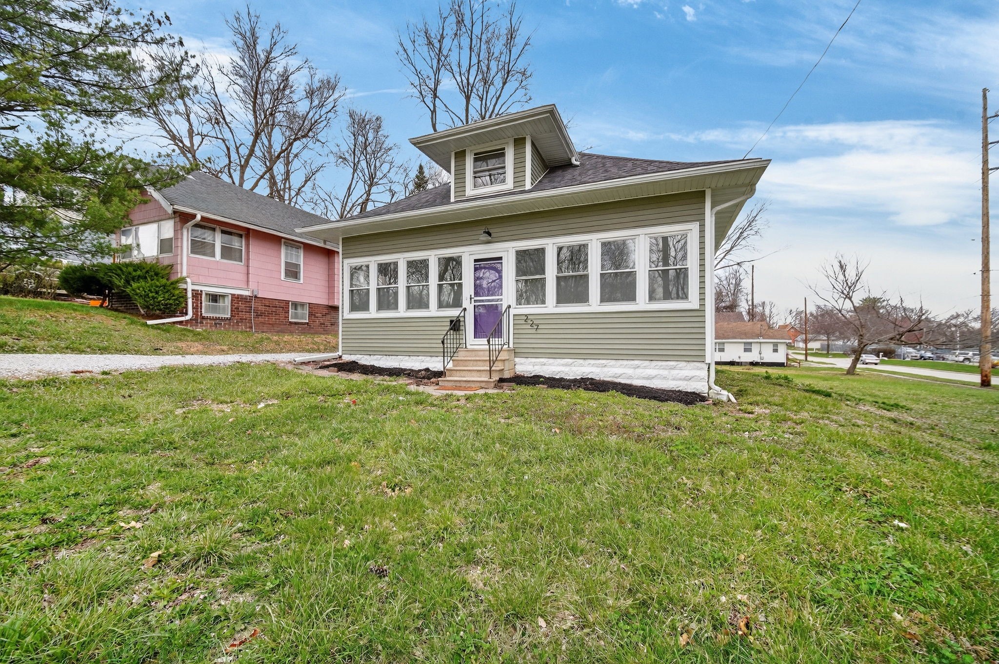Photo 1 of 26 — 227 Clark Street, Des Moines, IA 50314