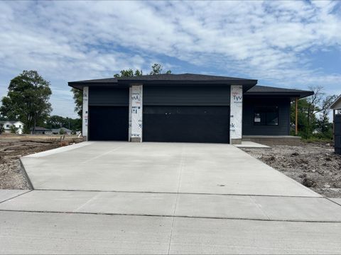 Homes For Sale - 506 Walker Street<br/> Polk City, IA 50226