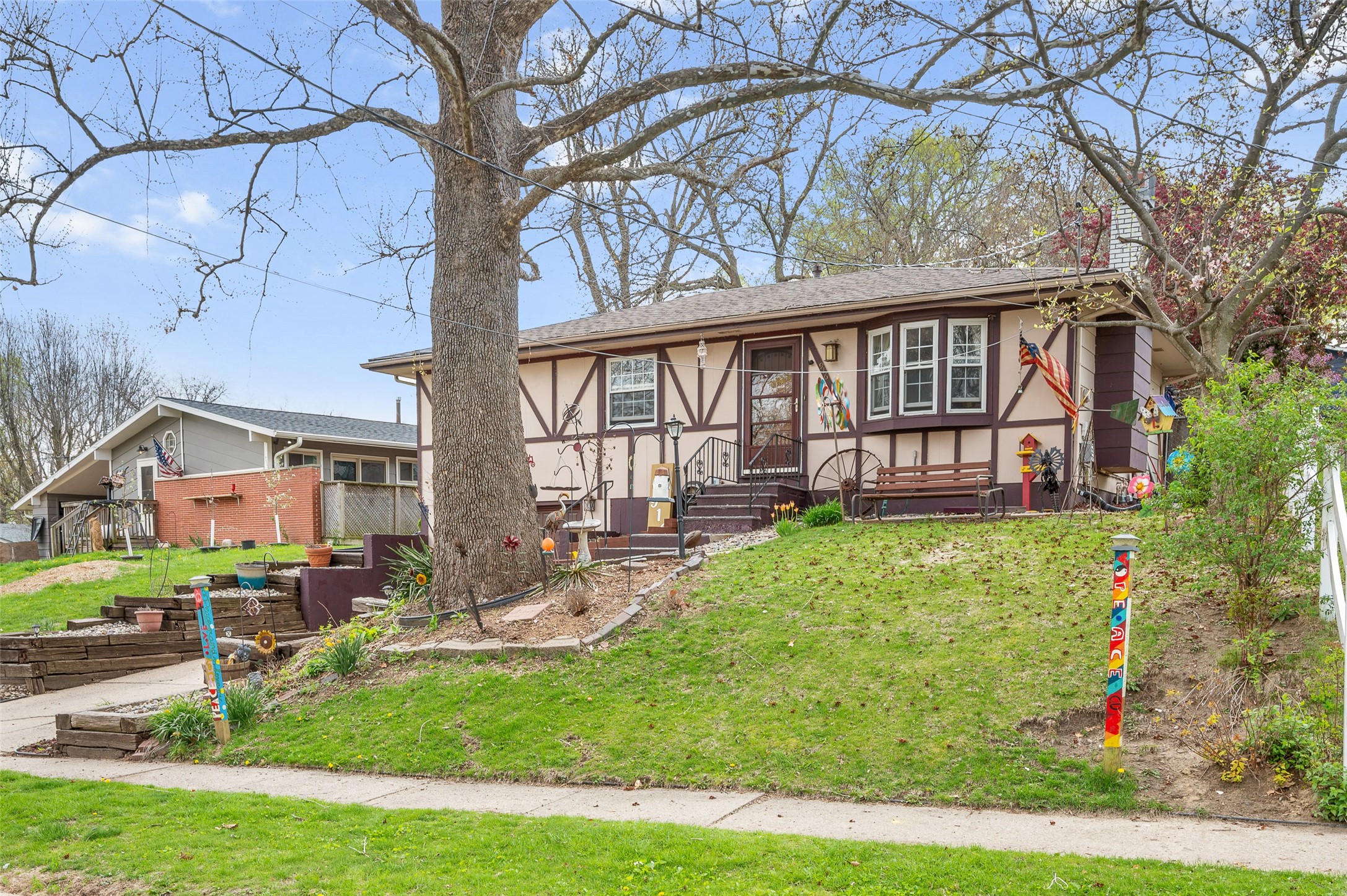 916 Winegardner Road, Des Moines, Iowa image 1