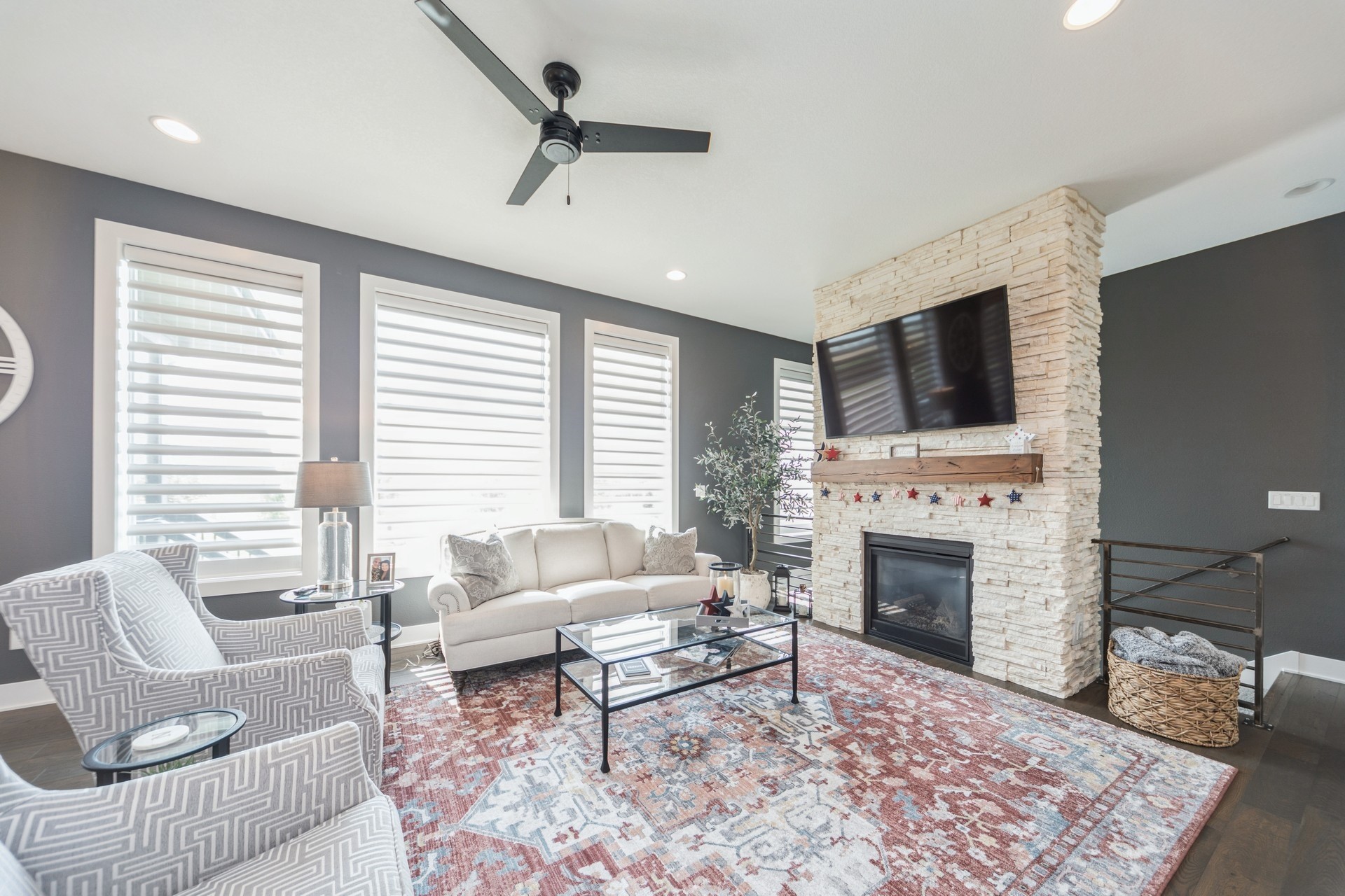 Grimes, Iowa 50111, United States, 5 Bedrooms Bedrooms, ,3 BathroomsBathrooms,Residential,Active,145399