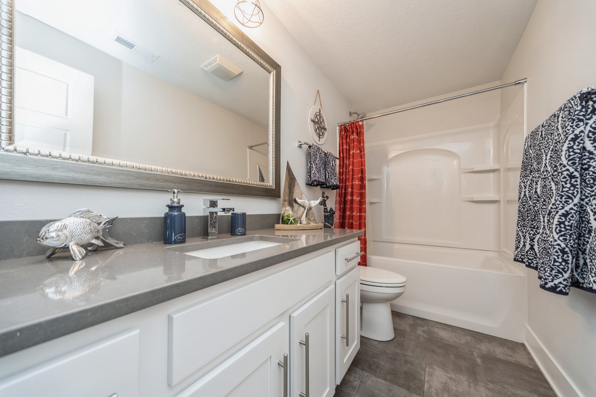 Grimes, Iowa 50111, United States, 5 Bedrooms Bedrooms, ,3 BathroomsBathrooms,Residential,Active,145399